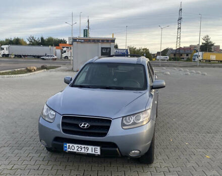 Серый Хендай Санта Фе, объемом двигателя 2.19 л и пробегом 334 тыс. км за 10000 $, фото 8 на Automoto.ua