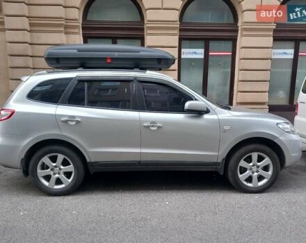 Сірий Хендай Санта Фе, об'ємом двигуна 2.7 л та пробігом 220 тис. км за 8300 $, фото 2 на Automoto.ua