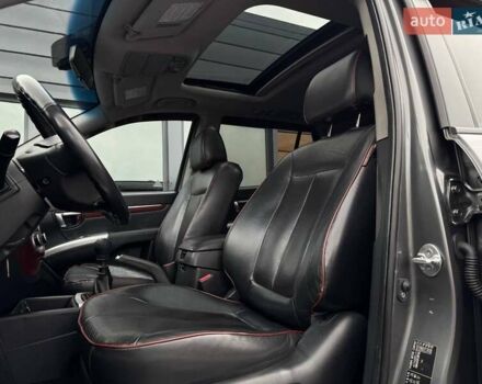 Сірий Хендай Санта Фе, об'ємом двигуна 2.19 л та пробігом 284 тис. км за 8400 $, фото 31 на Automoto.ua