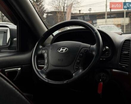 Сірий Хендай Санта Фе, об'ємом двигуна 2.19 л та пробігом 284 тис. км за 8400 $, фото 57 на Automoto.ua