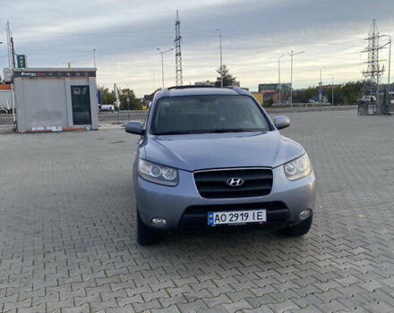 Серый Хендай Санта Фе, объемом двигателя 2.19 л и пробегом 334 тыс. км за 10000 $, фото 1 на Automoto.ua