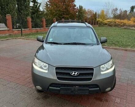 Серый Хендай Санта Фе, объемом двигателя 2.2 л и пробегом 199 тыс. км за 6800 $, фото 6 на Automoto.ua