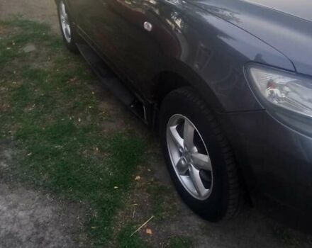 Серый Хендай Санта Фе, объемом двигателя 2.19 л и пробегом 231 тыс. км за 10000 $, фото 2 на Automoto.ua