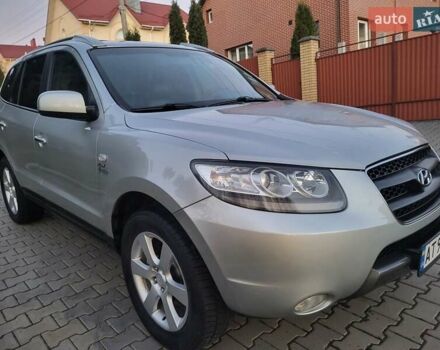 Серый Хендай Санта Фе, объемом двигателя 2.19 л и пробегом 302 тыс. км за 9990 $, фото 25 на Automoto.ua