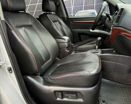 Сірий Хендай Санта Фе, об'ємом двигуна 2.2 л та пробігом 257 тис. км за 9650 $, фото 43 на Automoto.ua