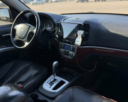Сірий Хендай Санта Фе, об'ємом двигуна 2.2 л та пробігом 263 тис. км за 9900 $, фото 13 на Automoto.ua
