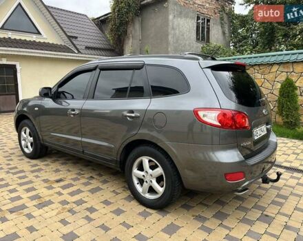 Серый Хендай Санта Фе, объемом двигателя 2.19 л и пробегом 320 тыс. км за 10300 $, фото 2 на Automoto.ua