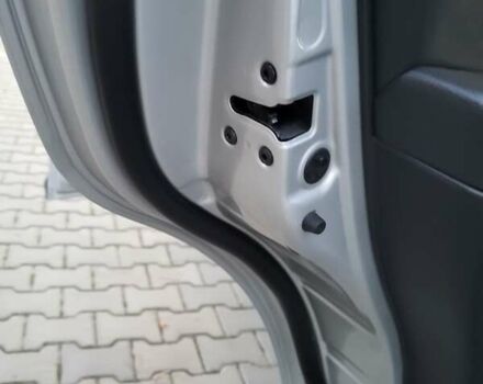 Серый Хендай Санта Фе, объемом двигателя 2.19 л и пробегом 302 тыс. км за 9990 $, фото 112 на Automoto.ua