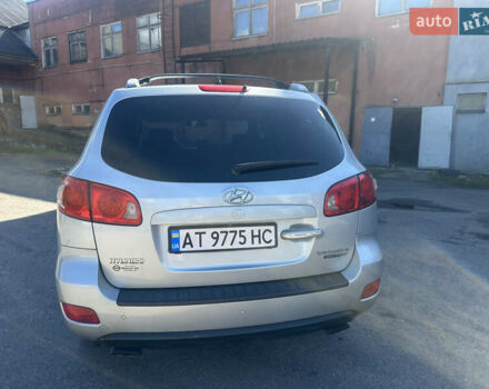 Серый Хендай Санта Фе, объемом двигателя 2.19 л и пробегом 301 тыс. км за 8500 $, фото 19 на Automoto.ua