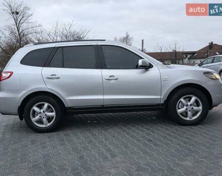 Серый Хендай Санта Фе, объемом двигателя 2.2 л и пробегом 251 тыс. км за 9333 $, фото 12 на Automoto.ua