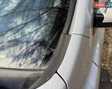 Серый Хендай Санта Фе, объемом двигателя 2.2 л и пробегом 232 тыс. км за 10500 $, фото 13 на Automoto.ua