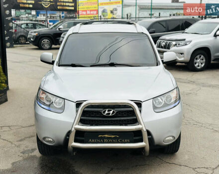 Серый Хендай Санта Фе, объемом двигателя 2.19 л и пробегом 290 тыс. км за 8999 $, фото 7 на Automoto.ua