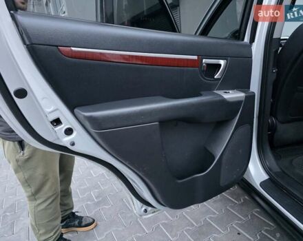 Серый Хендай Санта Фе, объемом двигателя 2.2 л и пробегом 251 тыс. км за 9333 $, фото 53 на Automoto.ua