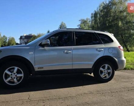 Серый Хендай Санта Фе, объемом двигателя 2.2 л и пробегом 294 тыс. км за 8400 $, фото 2 на Automoto.ua