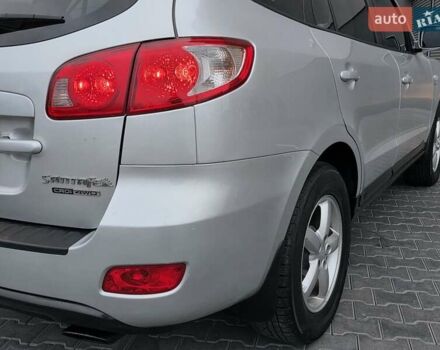 Серый Хендай Санта Фе, объемом двигателя 2.2 л и пробегом 251 тыс. км за 9333 $, фото 18 на Automoto.ua