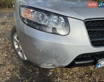 Серый Хендай Санта Фе, объемом двигателя 2.2 л и пробегом 232 тыс. км за 10500 $, фото 2 на Automoto.ua