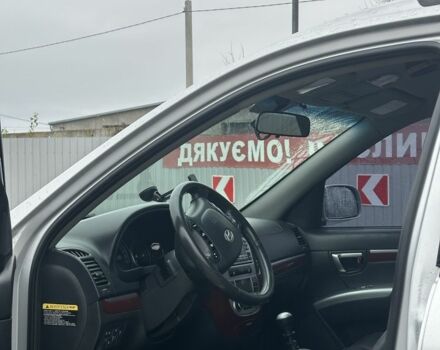 Сірий Хендай Санта Фе, об'ємом двигуна 2.2 л та пробігом 200 тис. км за 9299 $, фото 8 на Automoto.ua