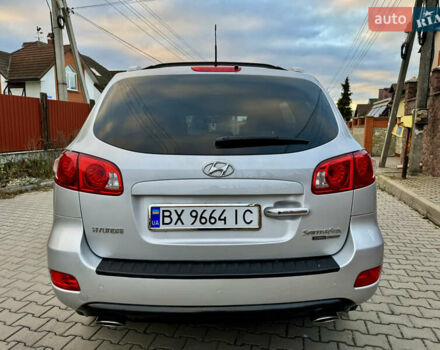 Серый Хендай Санта Фе, объемом двигателя 2.2 л и пробегом 297 тыс. км за 10300 $, фото 18 на Automoto.ua