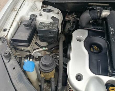 Сірий Хендай Санта Фе, об'ємом двигуна 2.2 л та пробігом 208 тис. км за 8650 $, фото 18 на Automoto.ua