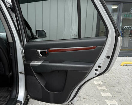 Сірий Хендай Санта Фе, об'ємом двигуна 2.2 л та пробігом 257 тис. км за 9650 $, фото 37 на Automoto.ua