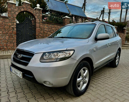 Серый Хендай Санта Фе, объемом двигателя 2.2 л и пробегом 297 тыс. км за 10300 $, фото 5 на Automoto.ua