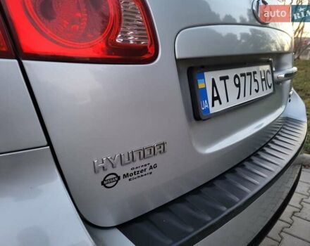 Серый Хендай Санта Фе, объемом двигателя 2.19 л и пробегом 302 тыс. км за 9990 $, фото 42 на Automoto.ua