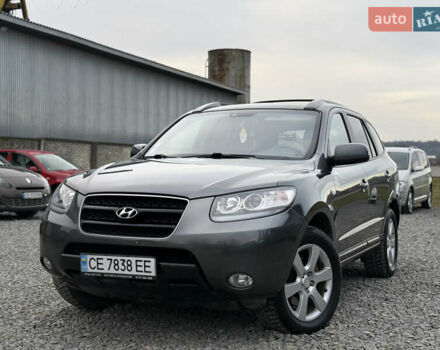 Серый Хендай Санта Фе, объемом двигателя 2.2 л и пробегом 297 тыс. км за 9150 $, фото 3 на Automoto.ua