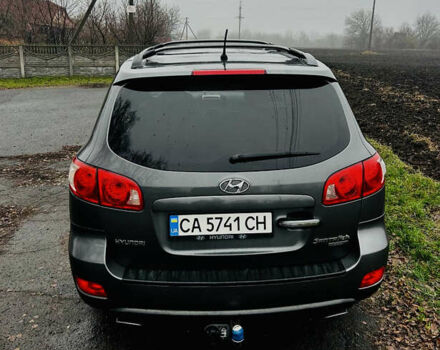 Сірий Хендай Санта Фе, об'ємом двигуна 2.19 л та пробігом 233 тис. км за 10000 $, фото 5 на Automoto.ua