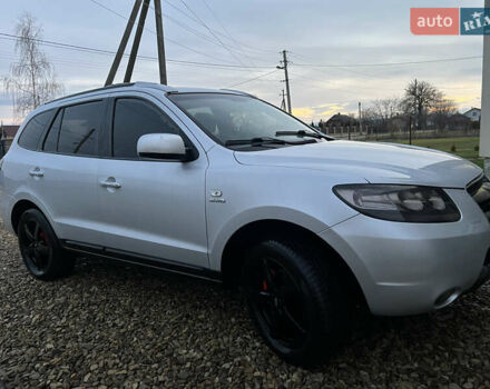 Серый Хендай Санта Фе, объемом двигателя 2.2 л и пробегом 205 тыс. км за 10300 $, фото 31 на Automoto.ua