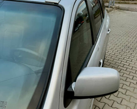 Серый Хендай Санта Фе, объемом двигателя 2.2 л и пробегом 297 тыс. км за 10300 $, фото 12 на Automoto.ua