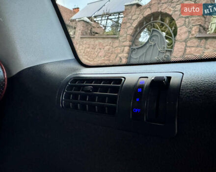 Серый Хендай Санта Фе, объемом двигателя 2.2 л и пробегом 297 тыс. км за 10300 $, фото 56 на Automoto.ua