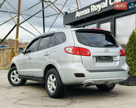 Серый Хендай Санта Фе, объемом двигателя 2.66 л и пробегом 174 тыс. км за 8700 $, фото 3 на Automoto.ua