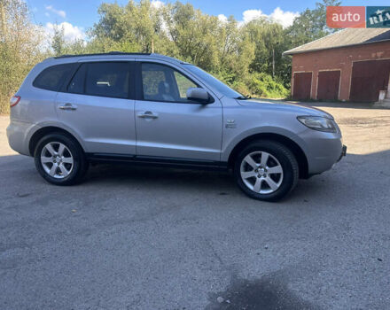 Серый Хендай Санта Фе, объемом двигателя 2.19 л и пробегом 301 тыс. км за 8500 $, фото 23 на Automoto.ua