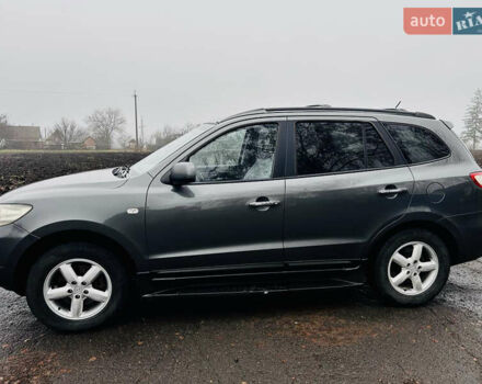 Сірий Хендай Санта Фе, об'ємом двигуна 2.19 л та пробігом 233 тис. км за 10000 $, фото 2 на Automoto.ua