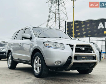 Серый Хендай Санта Фе, объемом двигателя 2.19 л и пробегом 290 тыс. км за 8999 $, фото 8 на Automoto.ua