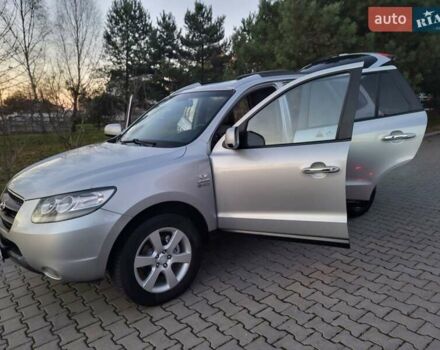 Серый Хендай Санта Фе, объемом двигателя 2.19 л и пробегом 302 тыс. км за 9990 $, фото 79 на Automoto.ua