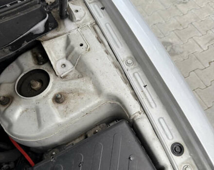 Сірий Хендай Санта Фе, об'ємом двигуна 2.2 л та пробігом 257 тис. км за 9650 $, фото 49 на Automoto.ua