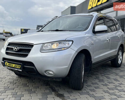 Серый Хендай Санта Фе, объемом двигателя 2.19 л и пробегом 254 тыс. км за 11300 $, фото 2 на Automoto.ua