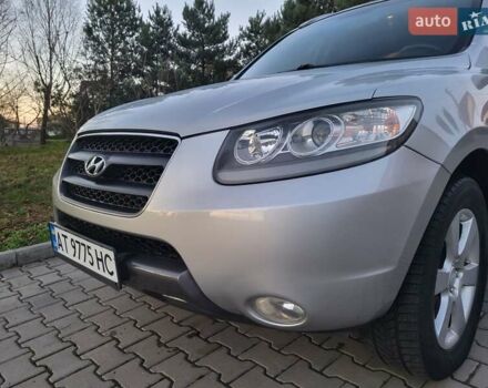 Серый Хендай Санта Фе, объемом двигателя 2.19 л и пробегом 302 тыс. км за 9990 $, фото 62 на Automoto.ua