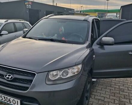 Серый Хендай Санта Фе, объемом двигателя 2.2 л и пробегом 244 тыс. км за 8600 $, фото 8 на Automoto.ua