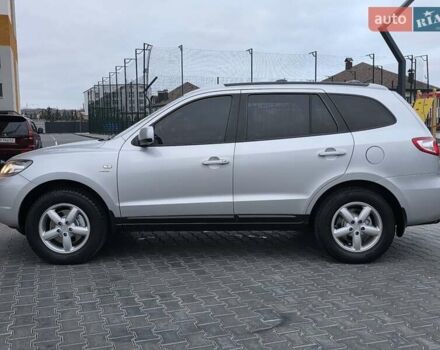 Серый Хендай Санта Фе, объемом двигателя 2.2 л и пробегом 251 тыс. км за 9333 $, фото 7 на Automoto.ua