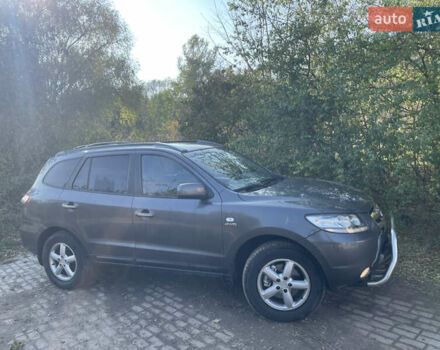 Серый Хендай Санта Фе, объемом двигателя 2.2 л и пробегом 267 тыс. км за 8999 $, фото 6 на Automoto.ua