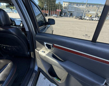 Сірий Хендай Санта Фе, об'ємом двигуна 2.2 л та пробігом 263 тис. км за 9900 $, фото 15 на Automoto.ua