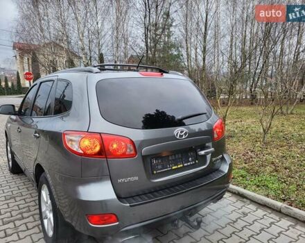 Серый Хендай Санта Фе, объемом двигателя 2.2 л и пробегом 233 тыс. км за 8999 $, фото 13 на Automoto.ua