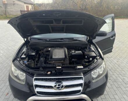 Серый Хендай Санта Фе, объемом двигателя 2.2 л и пробегом 288 тыс. км за 9100 $, фото 5 на Automoto.ua