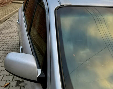 Серый Хендай Санта Фе, объемом двигателя 2.2 л и пробегом 297 тыс. км за 10300 $, фото 13 на Automoto.ua