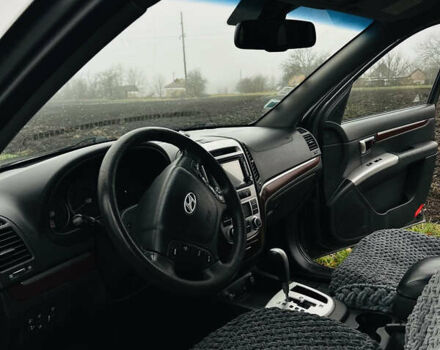 Сірий Хендай Санта Фе, об'ємом двигуна 2.19 л та пробігом 233 тис. км за 10000 $, фото 12 на Automoto.ua