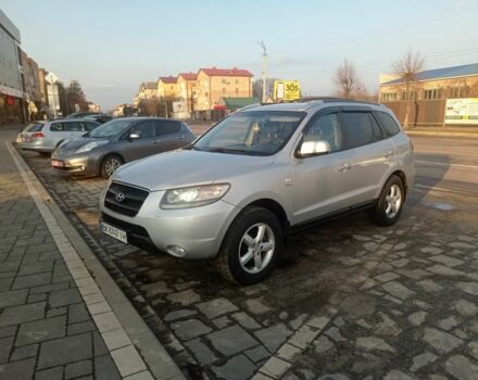 Серый Хендай Санта Фе, объемом двигателя 2.2 л и пробегом 309 тыс. км за 11000 $, фото 6 на Automoto.ua