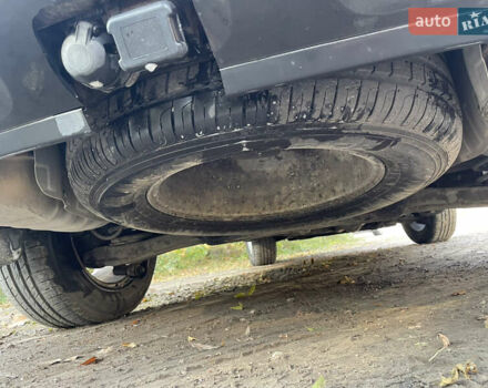 Серый Хендай Санта Фе, объемом двигателя 2.2 л и пробегом 267 тыс. км за 8999 $, фото 12 на Automoto.ua