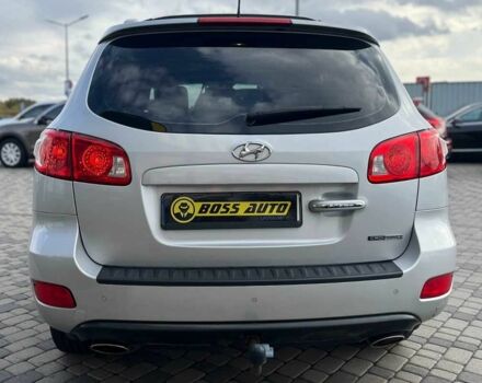 Серый Хендай Санта Фе, объемом двигателя 2.2 л и пробегом 254 тыс. км за 11300 $, фото 5 на Automoto.ua